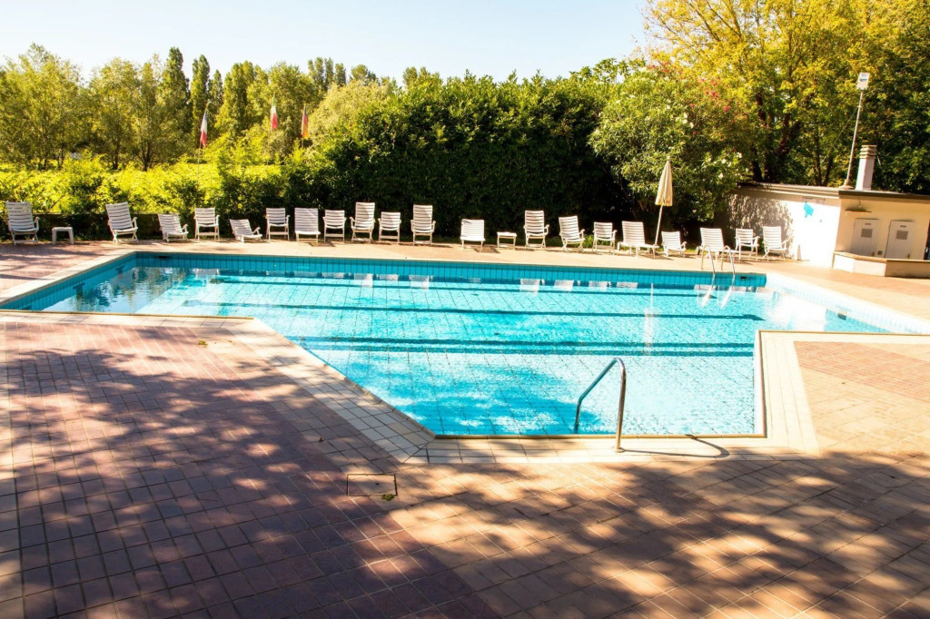 Hotel Plutone