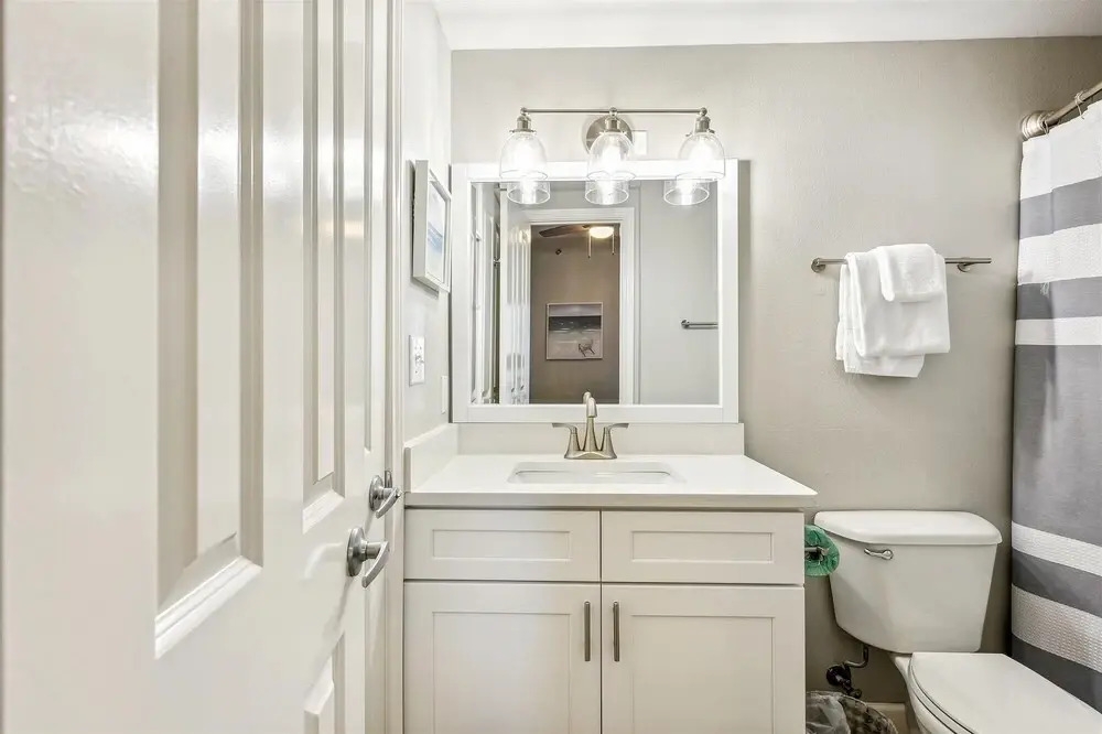 Shores of Panama 2028 - Luxurious Gulf-Front 3 Bedroom/3 Bath 3 Condo by RedAwning