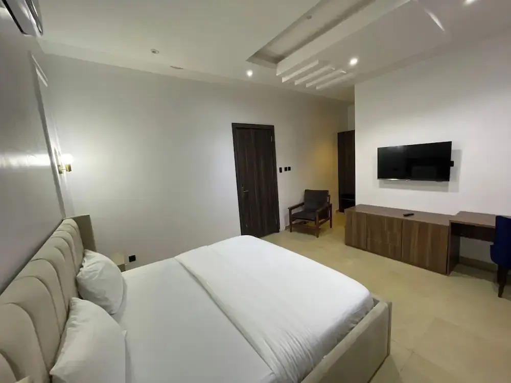 The Azaria Hotel and Apartments