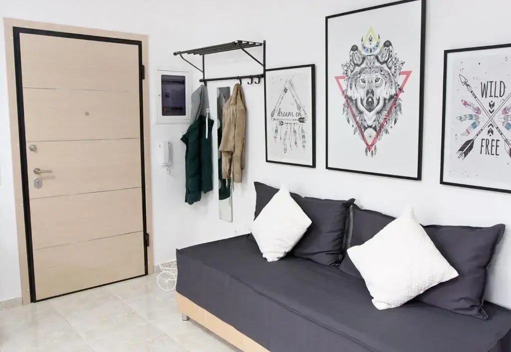 SilkFab Apartments