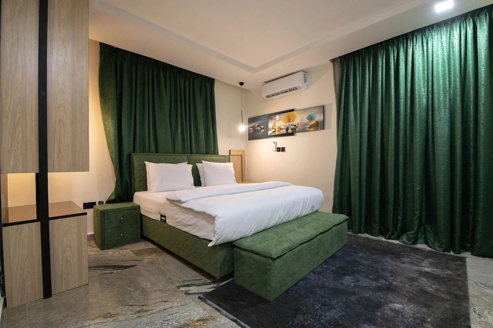 YANNA APARTMENT BY KHALIQUES