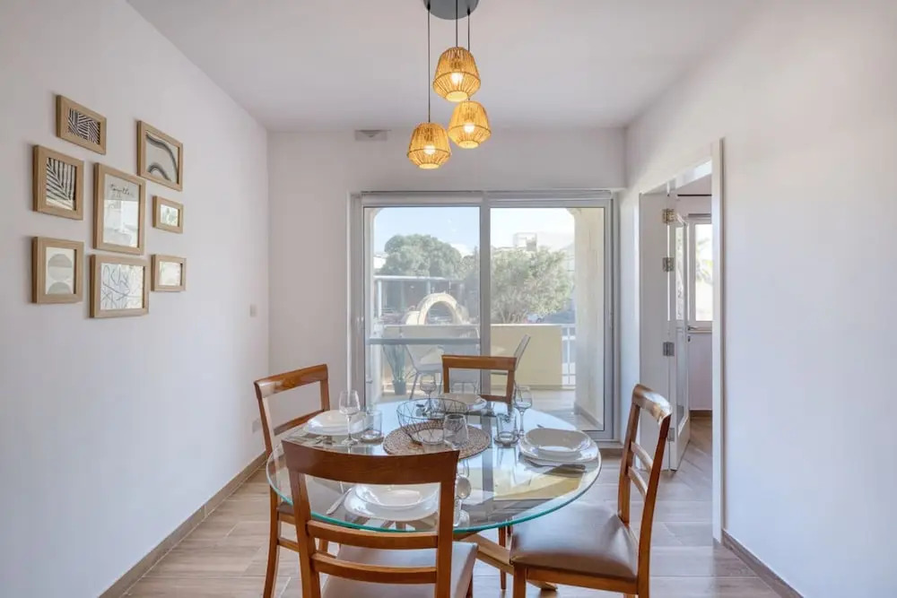 Qala Tranquil Escape - Stylish With Terrace AC