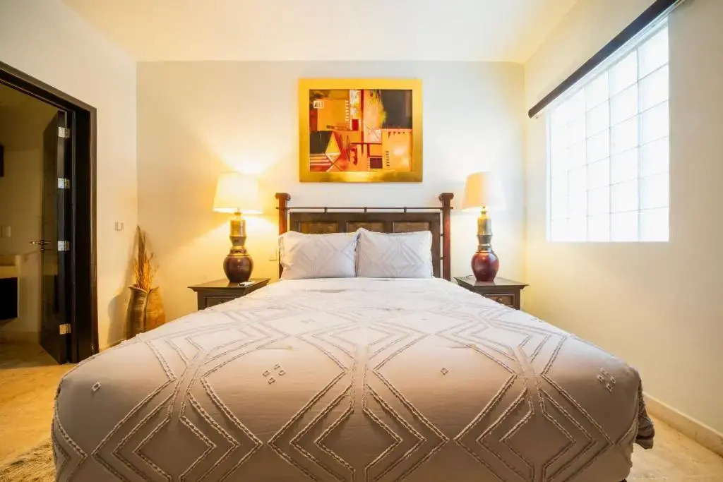 Condo Surf 405 - Luxury Oceanview Beachfront 3 BR with Gym - At El Faro Condos