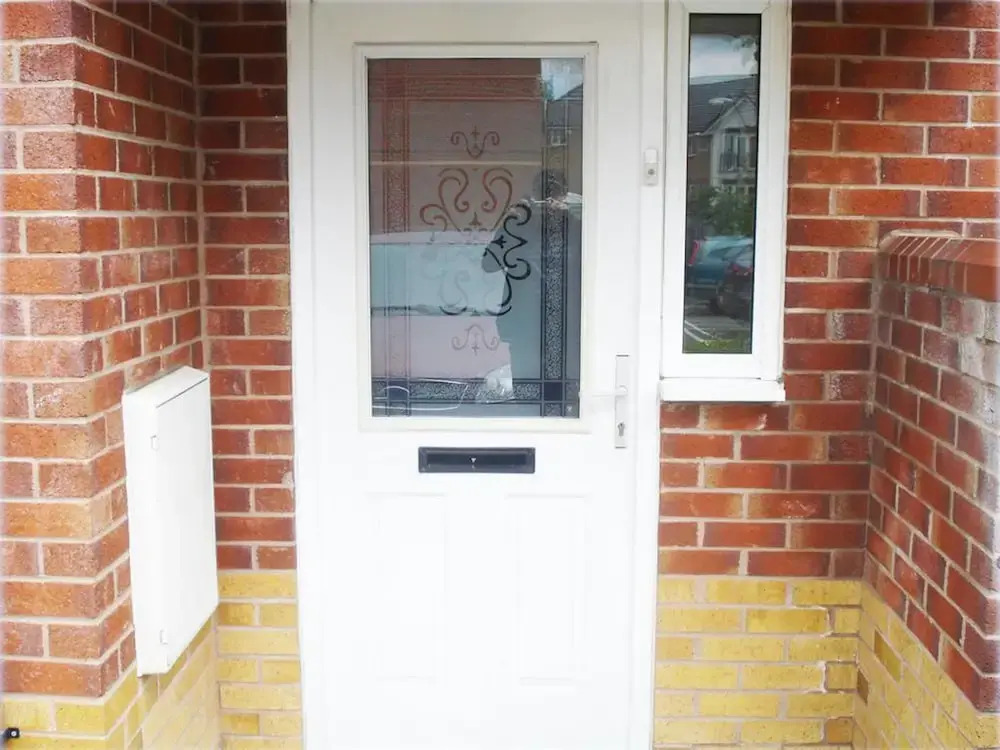 My-Places Large 4 Bed Town House (14A)