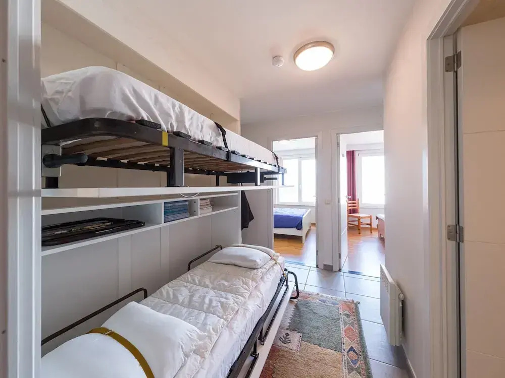 Apartment With Frontal Sea-views