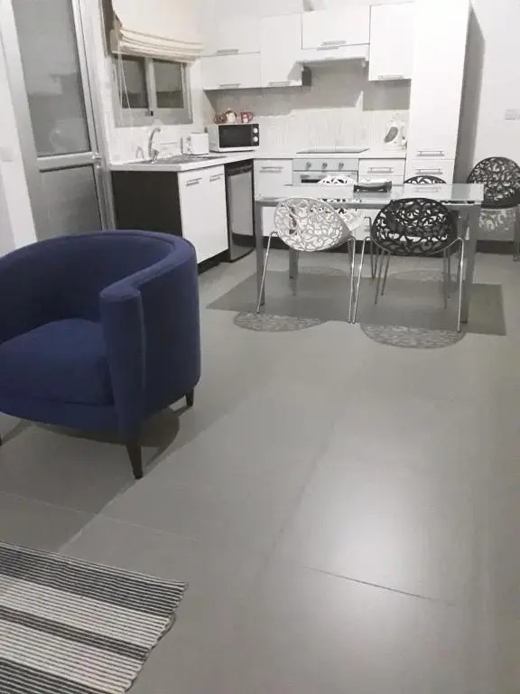 Julia's Residence