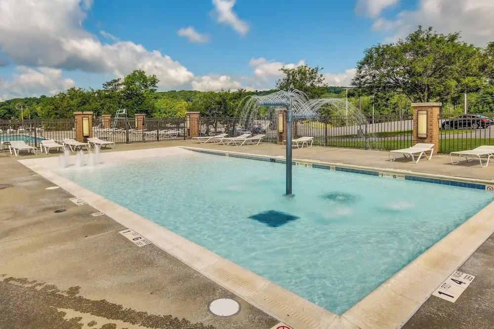 Resort Amenities: Family-friendly Dubois Cabin