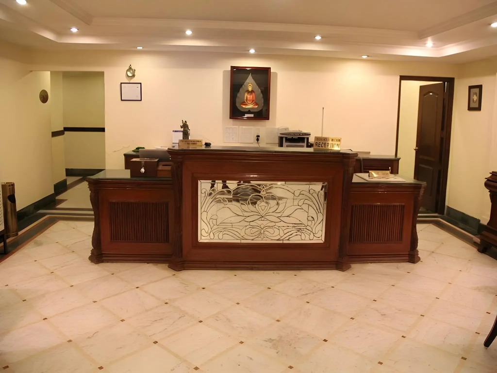 Qutub Residency