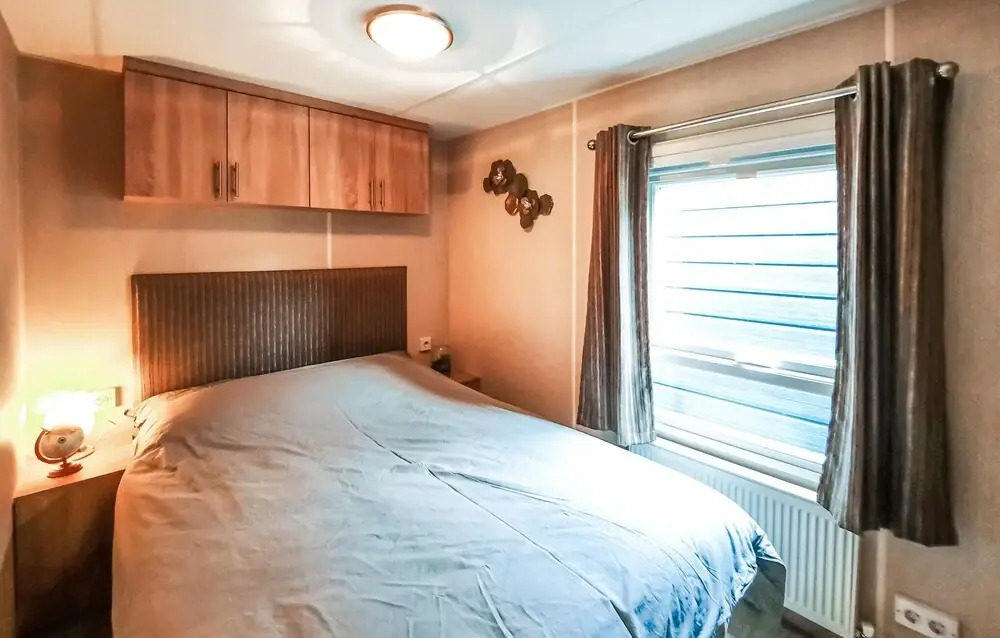 2 Bedroom Nice Home In Heinkenszand