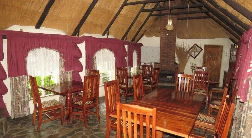 Parrot Lodge