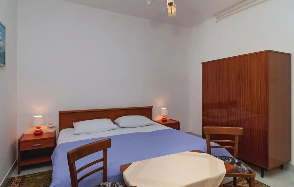 Amazing Apartment in Supetar With 1 Bedrooms and Wifi
