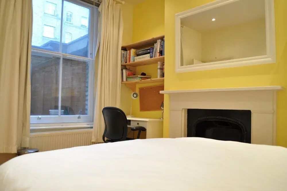 Central 1 Bedroom Flat