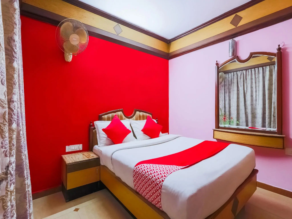 OYO Flagship 24364 Shiv Shanthi Grand