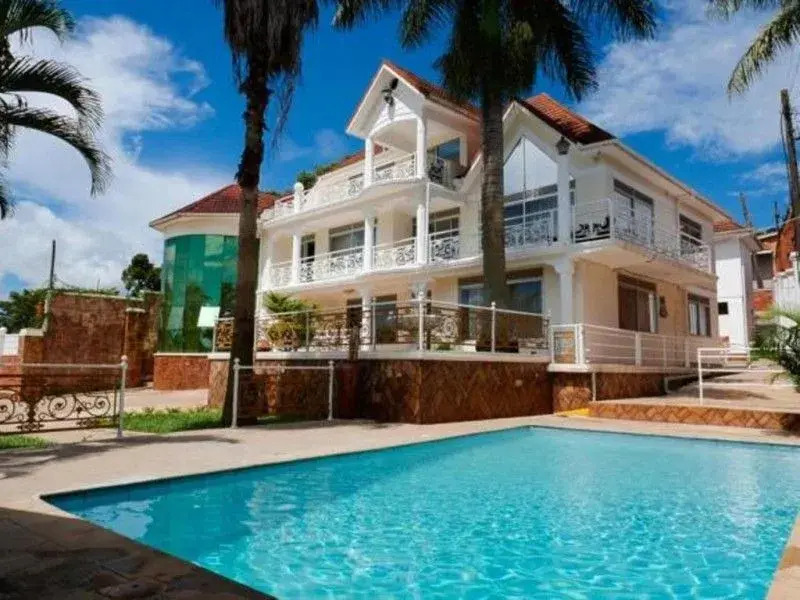 Ivory Castle Boutique Hotel
