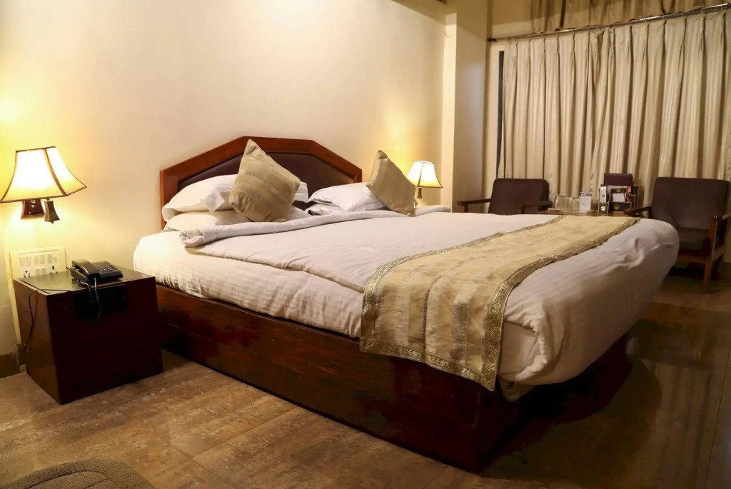 Ravine Hotel