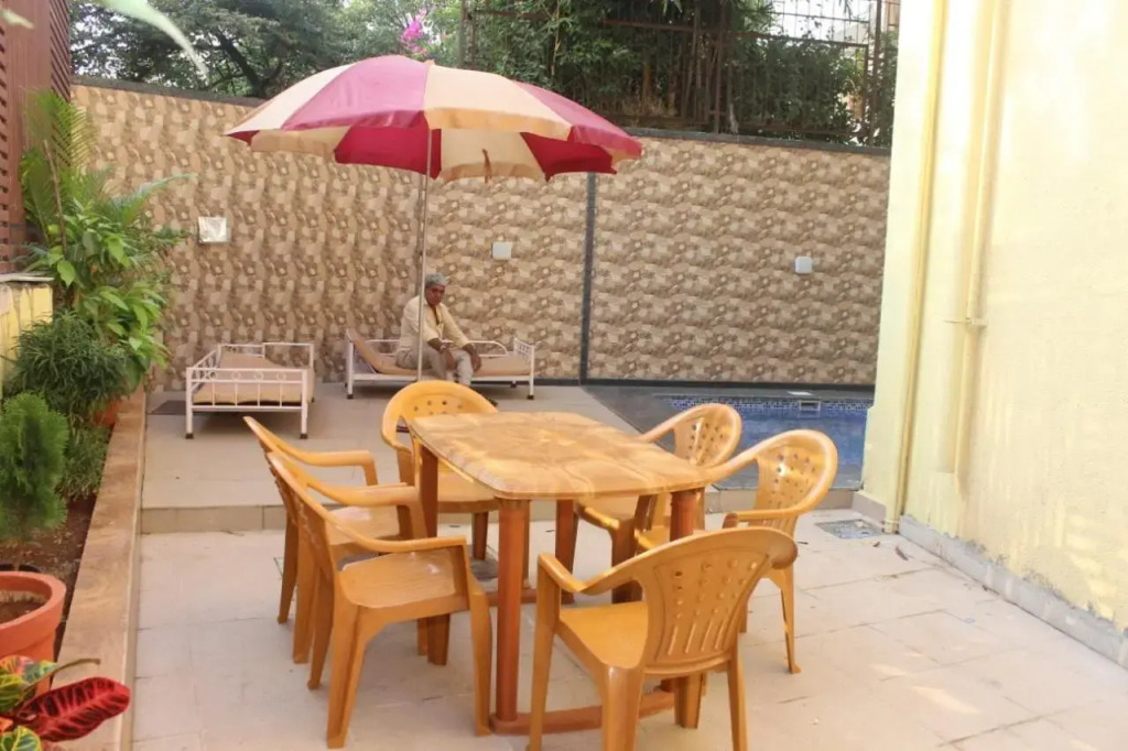 Villa 99 4BHK