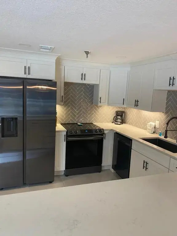 River Place Condos 111 3BD