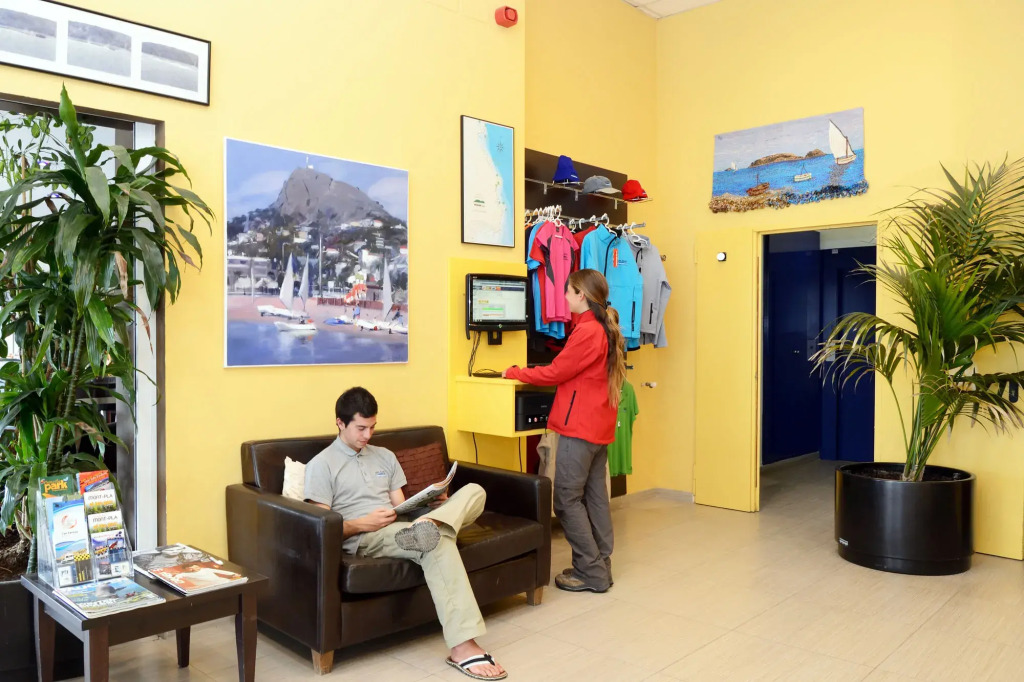 Hotel & Diving Les Illes