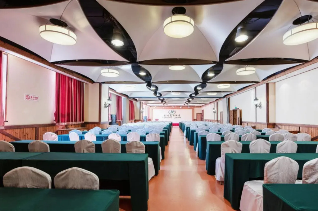 Sweetland Hotel