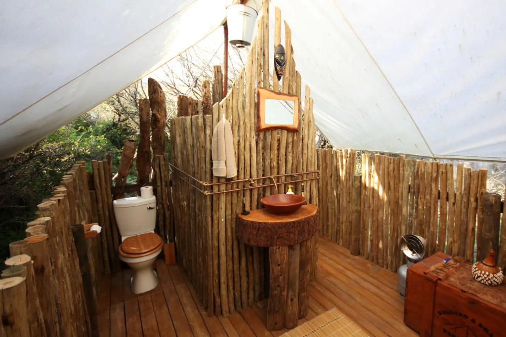 Quatermains 1920s Safari Camp - Amakhala Game Reserve