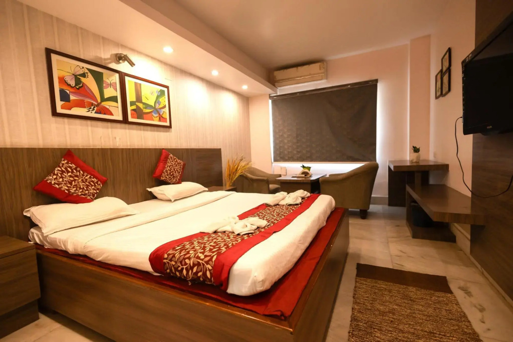 Hotel Basera By OYO Rooms