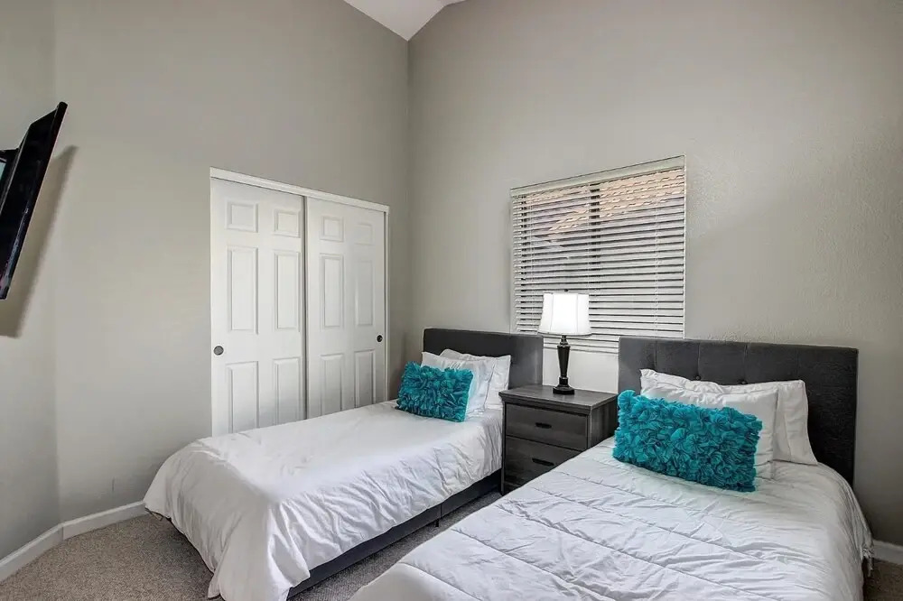 SLS Cactus Acres - FREE Heated Pool, Boccie, Spa & Pool Table.