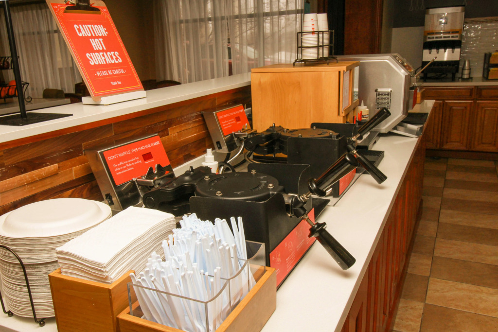 Hampton Inn Commerce/Novi