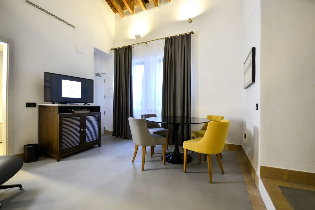 Legado Alcazar Hotel