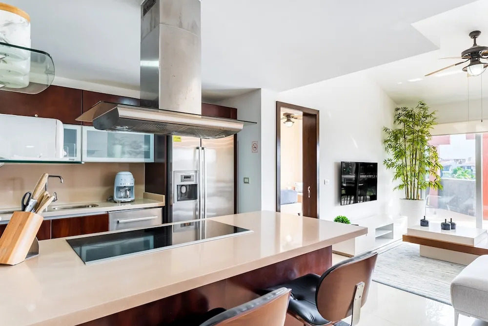 Casa Marbella Ocean View Penthouse 3 Bedroom Apts by RedAwning