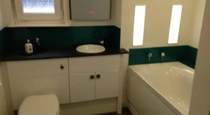 Caledonian Apartment