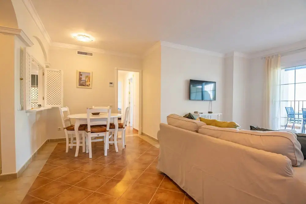 Golf & Riverside Apartment in Isla Canela