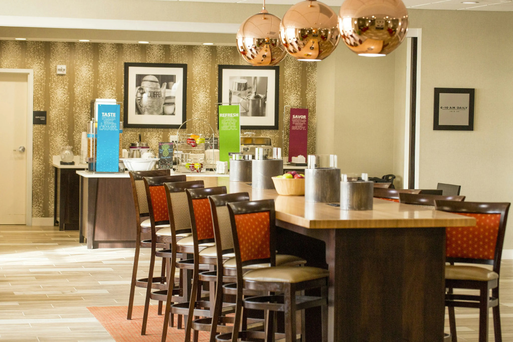 Hampton Inn McPherson
