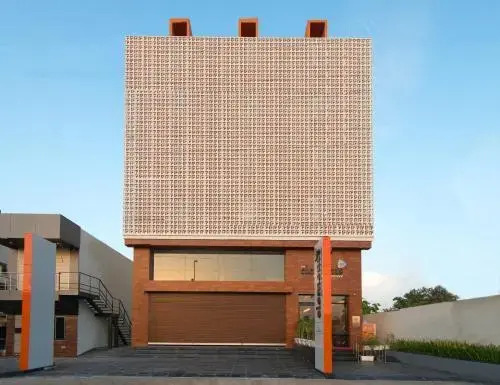 The Elements Service Apartment