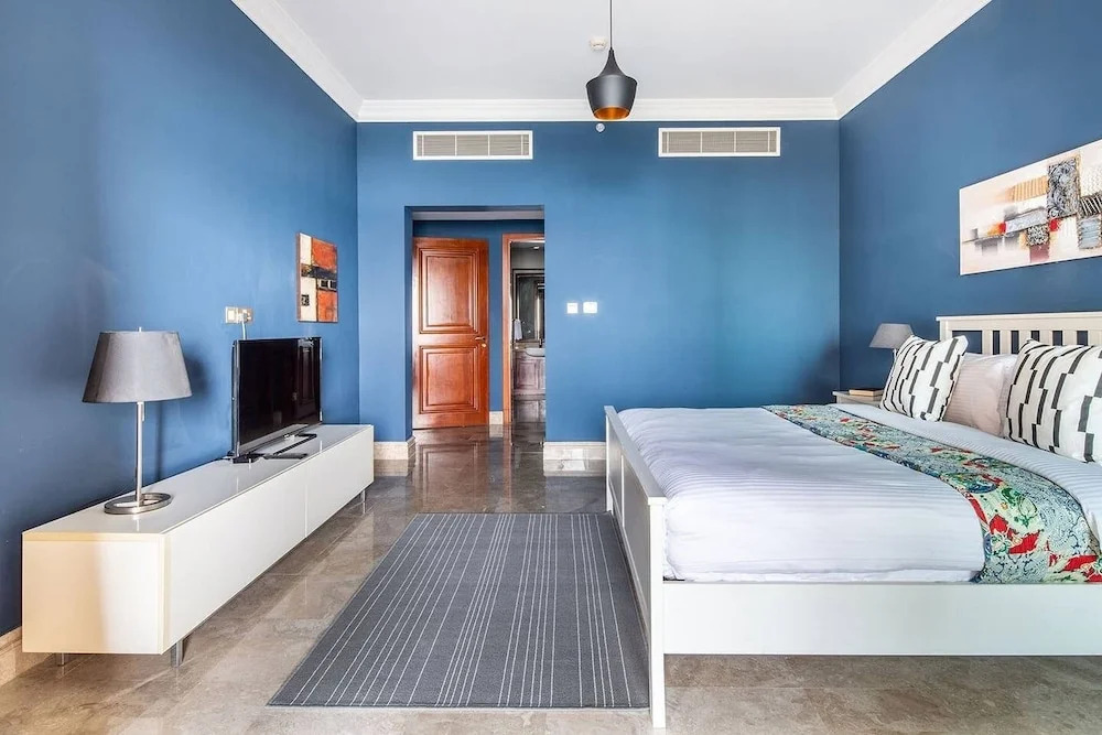 Luxury 2BR Apt Beach Club Full Sea View
