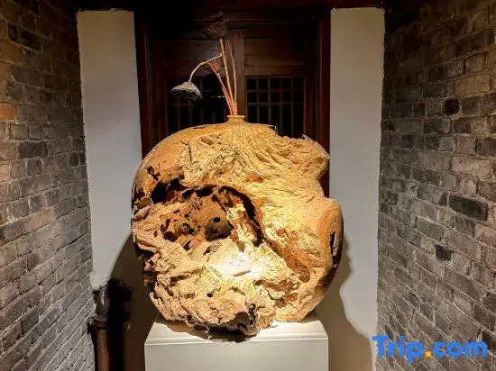 Ban Yin·Silkworm Mulberry Bureau Homestay (Jianchuan Ancient Town Branch)