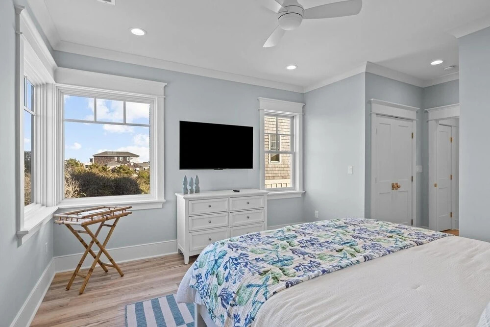 Sea Pearl 5 Bedroom Home by RedAwning