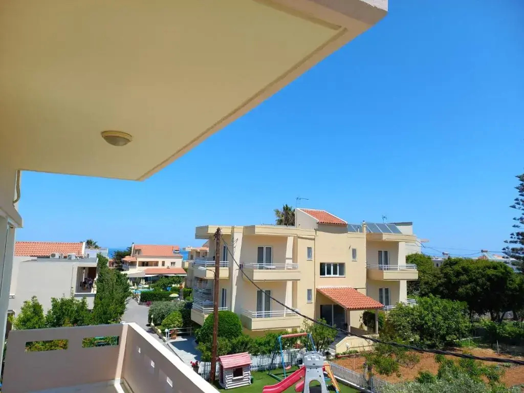 Litinas Apartments with pool