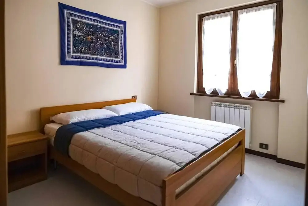 Inviting 1-bed Apartment With Box and Seeviews