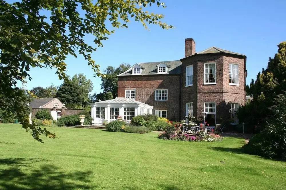 Walcot Hall Estate