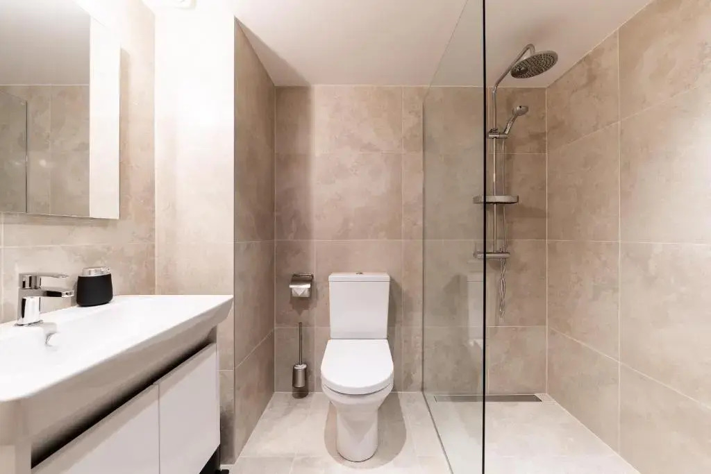 Dream Stay - Modern City Center Loft Near Bus Station