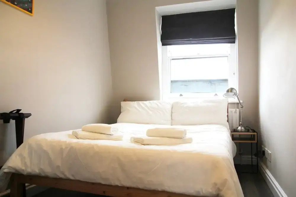 Modern and Stylish 2 Bedroom Flat in Notting Hill