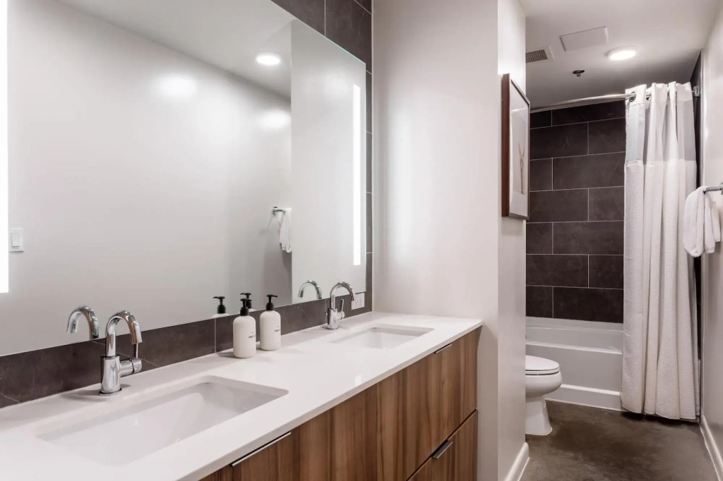 Austin Family Perfect 2BD 2BA 2nd Street District Apartment