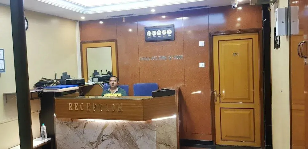 Hotel White Pearl - Colaba Mumbai