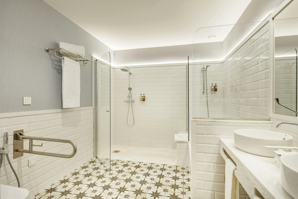 Sercotel Granada Suites