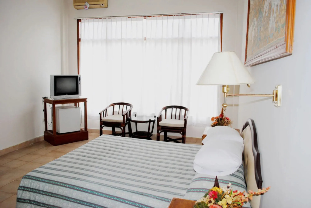 Warna Kedaton Hotel and Meeting