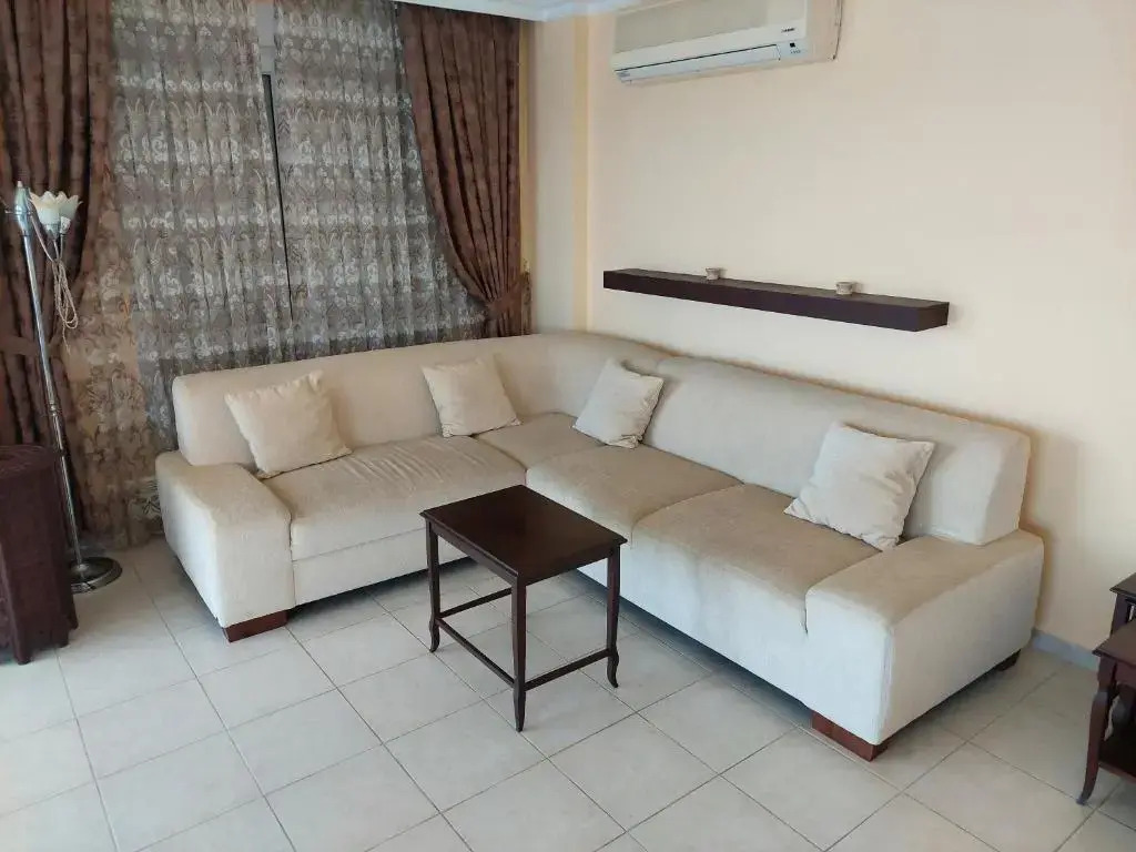 Dinek mahallesi,Eski Antalya yplu cad.,Uygun Cleopatra 3 Sitesi no:59 Blok:E daire:2