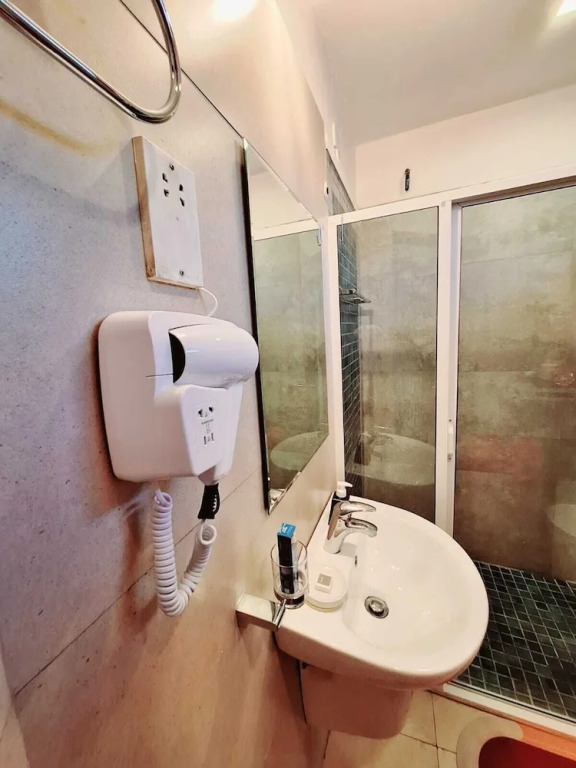 Myhavelock Town Studio Apt, With Own Pvt Gate Parking in Main City