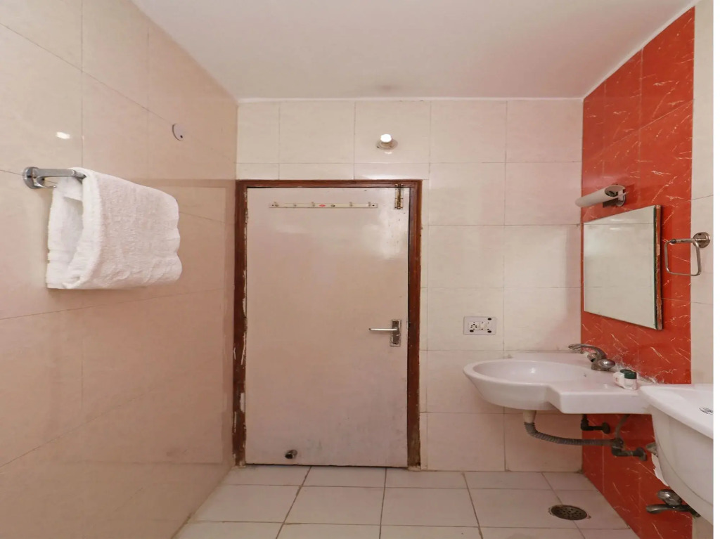 Hotel Akash Palace