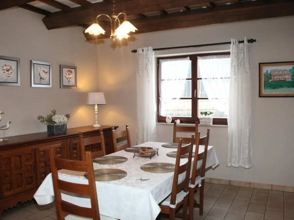 House in the countryside on a large estate with private lake