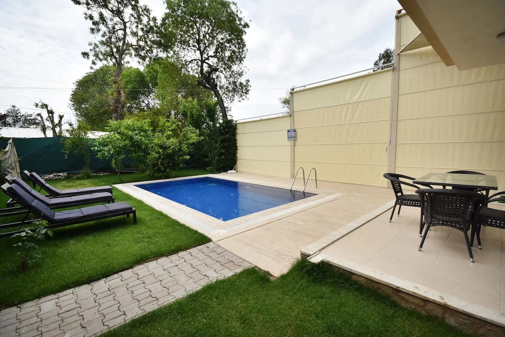 Villa Hakan 2 by Helaltatilvillari